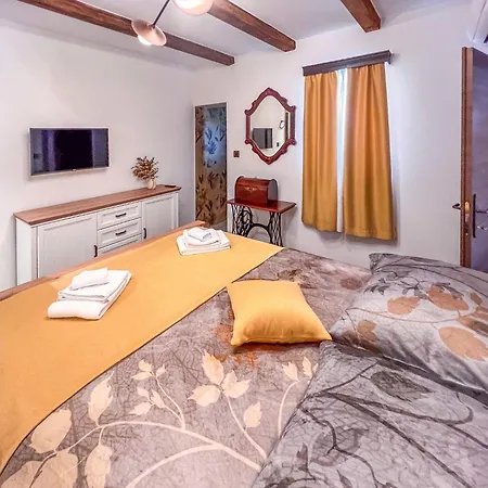 Jurja By Interhome