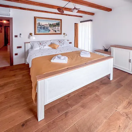 Jurja By Interhome Casa vacanze